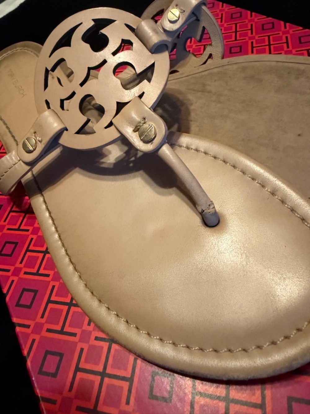 Tory Burch Miller in light sand - Picture 3 of 7